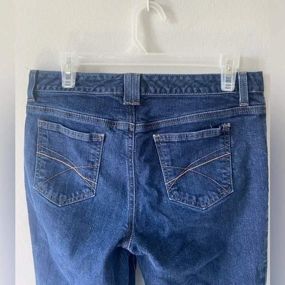 Mom Jeans - Picture 3 of 4